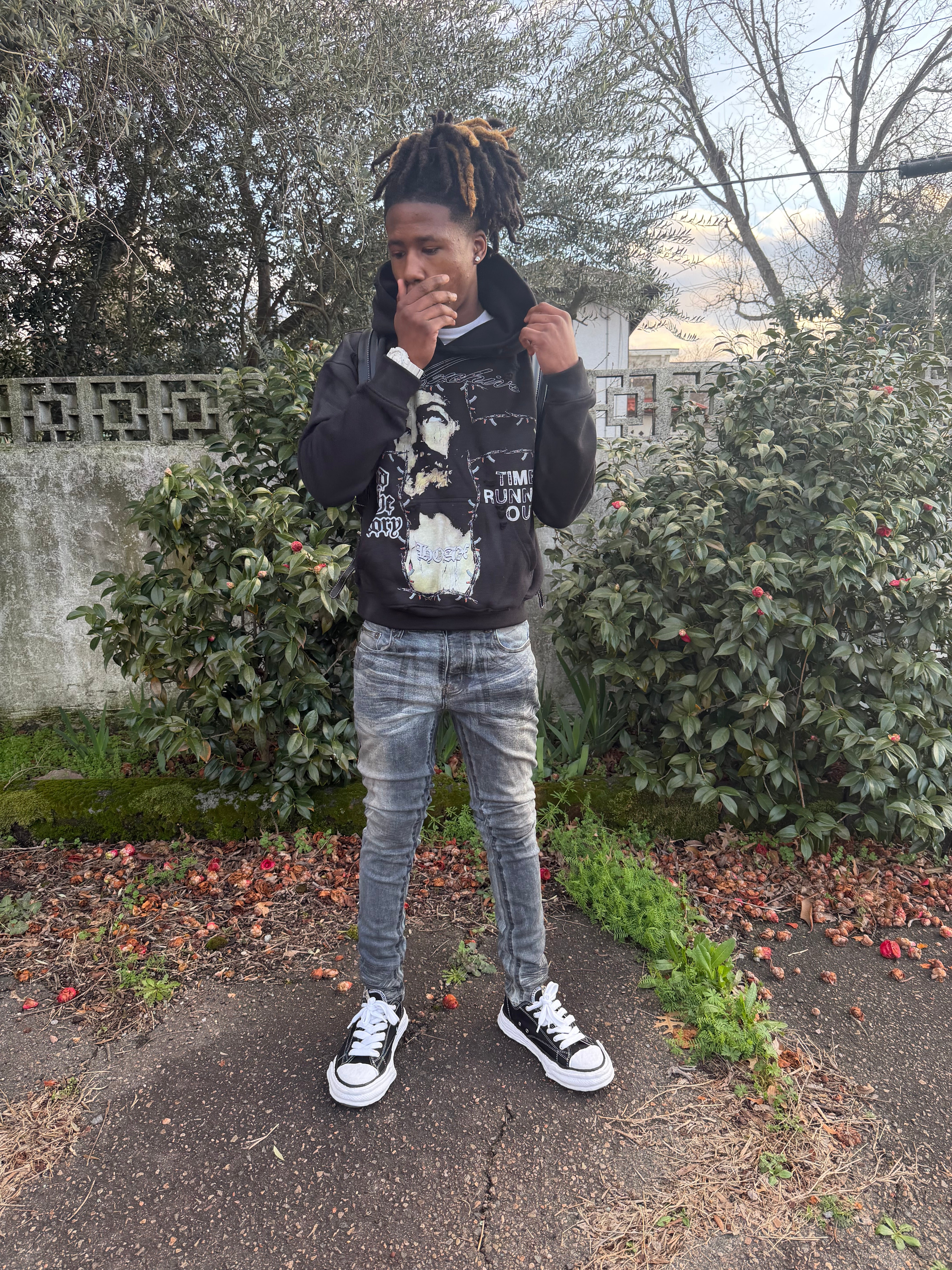 BLACK GLORY HOODIE